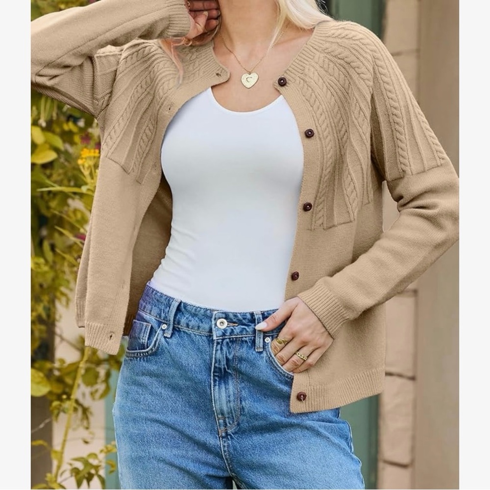 NWT/Dokotoo Cardigan Sweater/Long Sleeve Crochet Knit/Size: S - Picture 14 of 16
